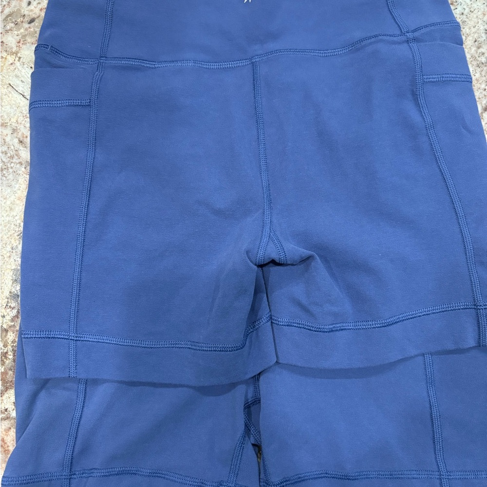 Athleta Girl Right Moves Stash 4 in Bike Short XL (14) Purple EUC Qty 2